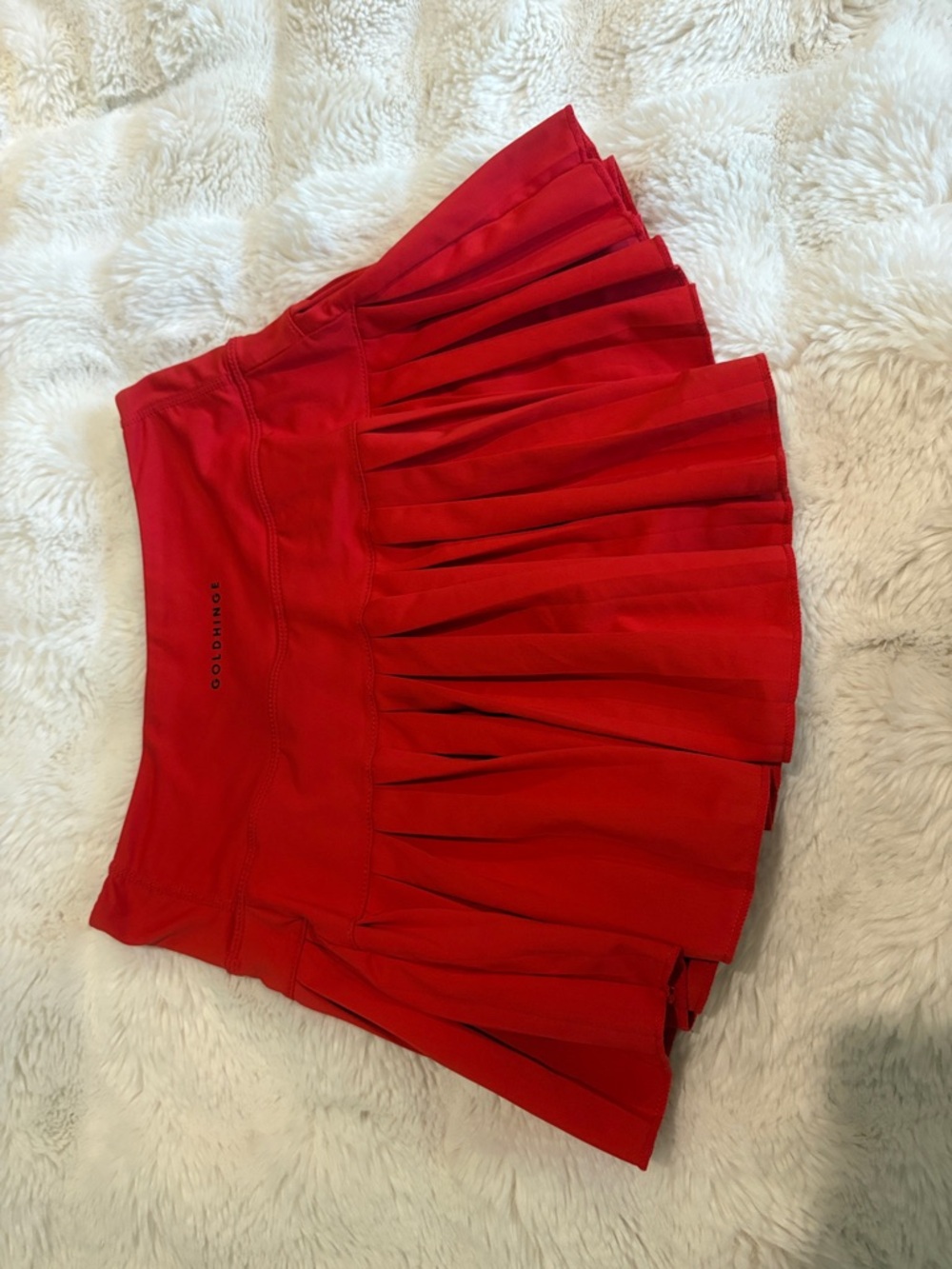 Goldsheep Red Pleated Mini Skirt